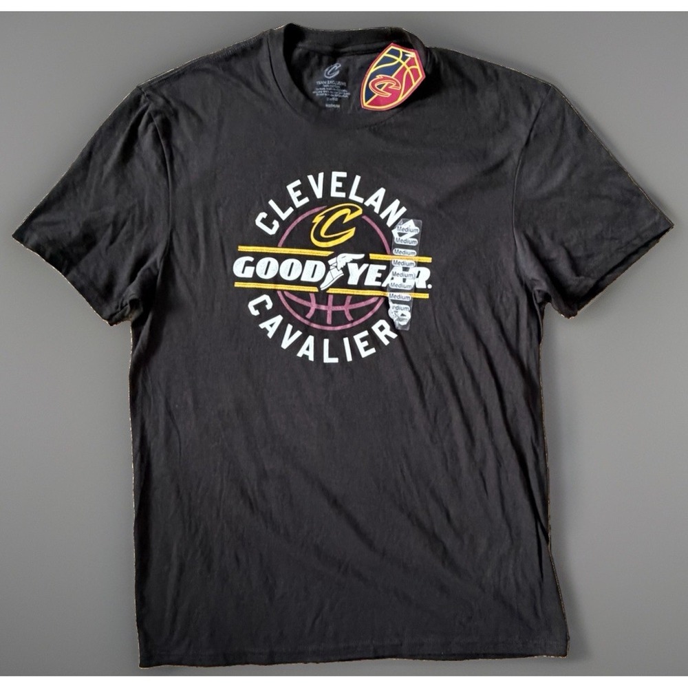 New Cleveland Cavaliers Team Exclusive T-shirt Black NBA Logo Medium NWT JBHS